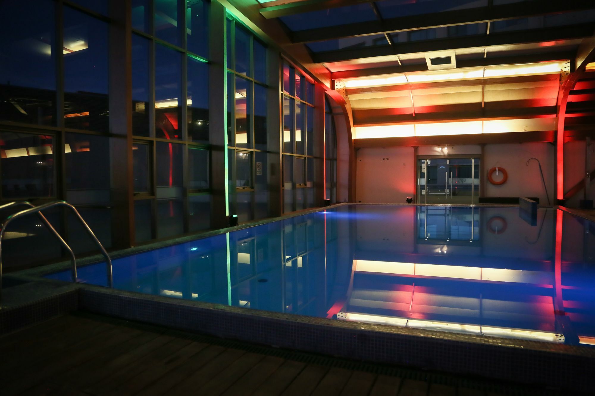 Mds Hotel Calama Exterior photo The pool at the 101 Skybar